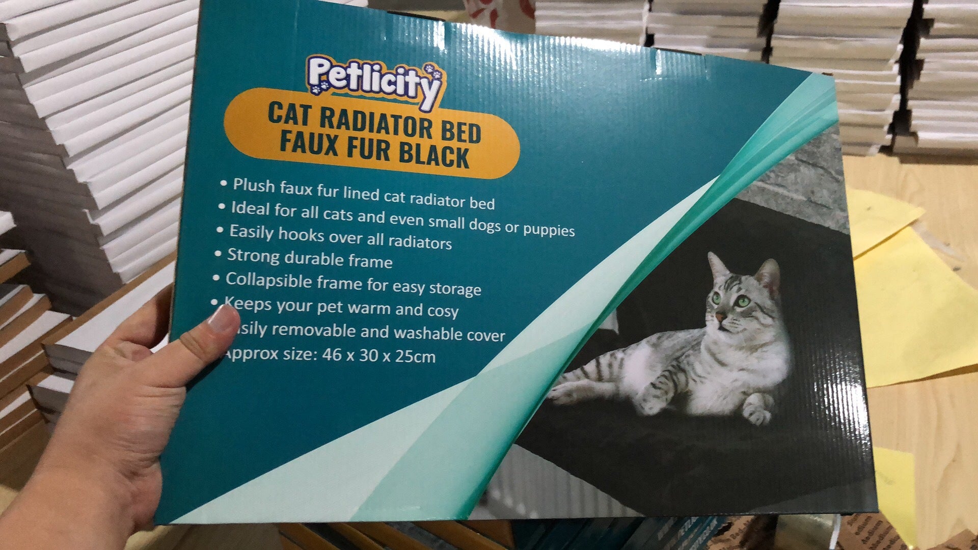 Cozy Cat Hammock Bed – Soft Hanging Cat Lounger for Indoor Cats
